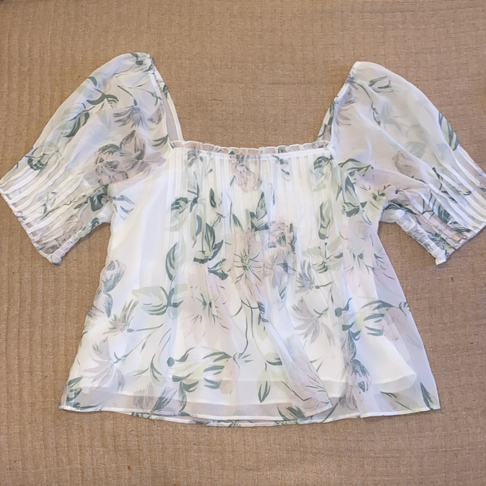 Saltwater Luxe Floral Blouse Shirt Small White Beach Cottage Peplum Rouched